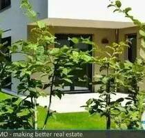 Grüne Oase: Großzügige 2-Zimmer-Wohnung mit Terrassen und Privatgarten - Dresden Seidnitz/Dobritz Grüne Oase: Großzügige 2-Zimmer-Wohnung mit Terrassen und Privatgarten - Dresden Seidnitz/Dobritz