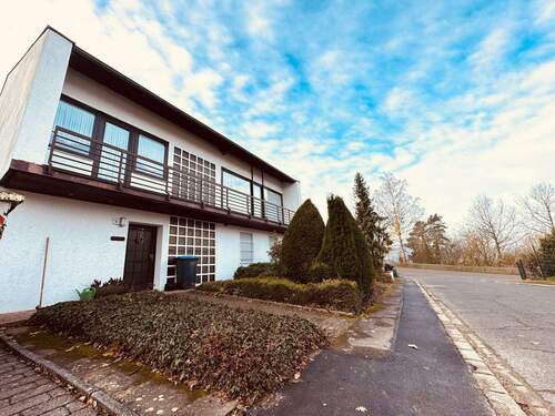 2. Hausansicht - 6 Zimmer Einfamilienhaus zum Kaufen in Konz