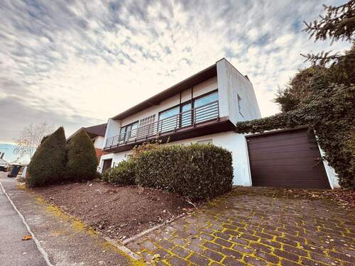 5. Hausansicht - 6 Zimmer Einfamilienhaus in Konz