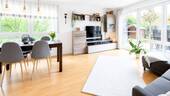 Wohnzimmer - 5 Zimmer Reihenendhaus zum Kaufen in Herrenberg