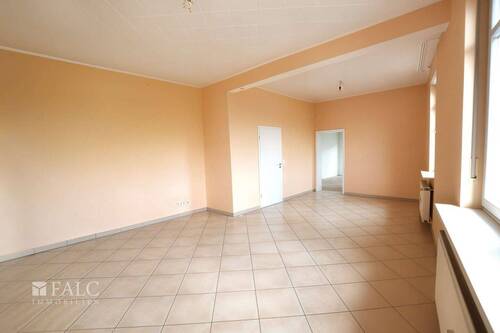 Wohnzimmer - Verbessert - (KI generiert) - 