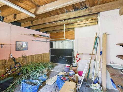 Garage - 