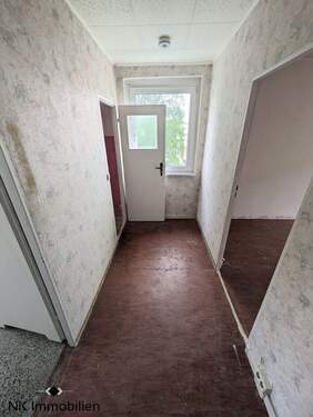 Flur - Etagenwohnung mit 47,00 m² in Limbach-Oberfrohna zum Kaufen
