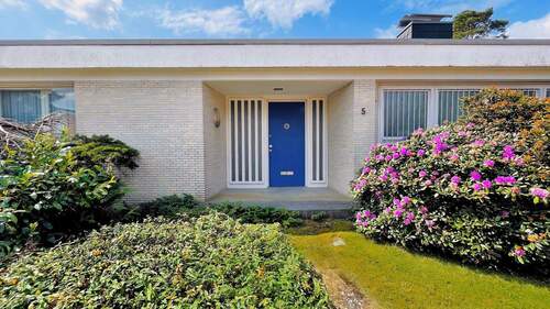 Detailansicht Eingangsportal - 4 Zimmer Bungalow zum Kaufen in Hannover