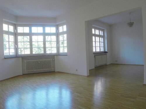 Wohnbereich - 2 Zimmer Etagenwohnung zum Kaufen in Düsseldorf