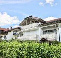 Sehr hübsch 2,5-Zimmer-Wohnung im 1. OG, mit Bergblick und zwei Balkonen. - Piding Mauthausen
