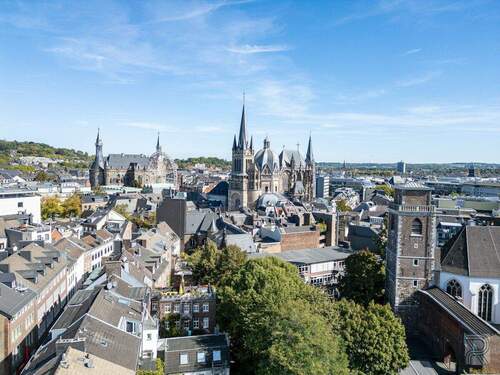 Erhöhter Blick vom Balkon - 