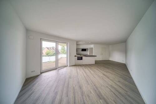 Wohnzimmer - 2 Zimmer Etagenwohnung zur Miete in Stade