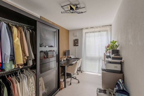 ...daneben Büro oder Kinderzimmer... - 