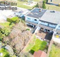 Modernisierungsbedürftiges Reihenendhaus mit 2 Garagen in Dortmund-Sölde