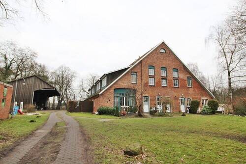 gesamte Wohnanlage - 1 Zimmer Etagenwohnung zur Miete in Bremen