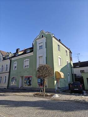 IMG20260131135755.jpg - Wohn- u. Geschäftshaus in zentraler Lage 2 Läden und 3 Wohnungen – keine Teilungserklärung - 713