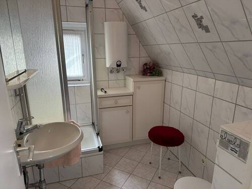Duschbad OG Vorderhaus - 