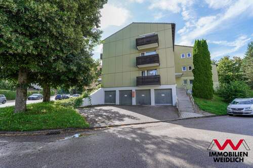 Zugang zum Haus - 1 Zimmer Etagenwohnung zum Kaufen in Kirchseeon