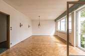 Wohnraum im EG - 4 Zimmer Bungalow in München