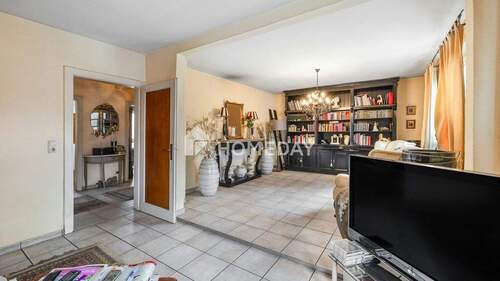 Wohnzimmer 2 - 4 Zimmer Einfamilienhaus zum Kaufen in Rotenburg