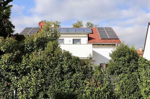 Hausansicht Süden - 5 Zimmer Einfamilienhaus in Ludwigsburg