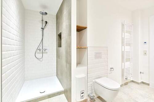 Whg. 1. OG - Duschbad - 