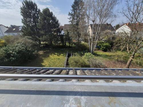 Blick von Dachterrasse - Vorschau!! Super Tolle DG Whg mit Terrasse und EBK