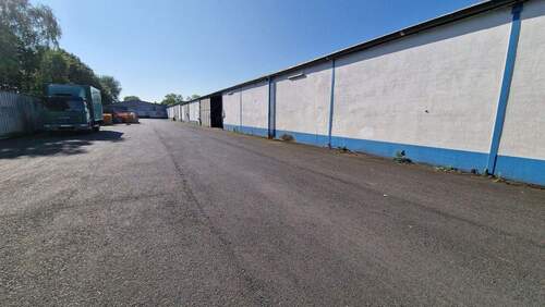 Grundstücksfläche - Halle in Köln