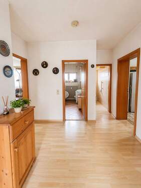 Helles Zuhause mit warmem Flair.jpeg - 