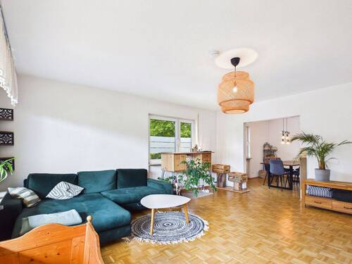 Wohnzimmer - 3 Zimmer Etagenwohnung in Leonberg