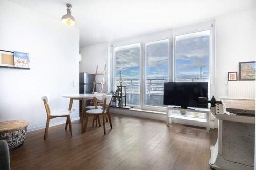 Wohnzimmer -/ Esszimmer - Etagenwohnung mit 60,60 m&sup2; in Oberschleißheim zur Miete