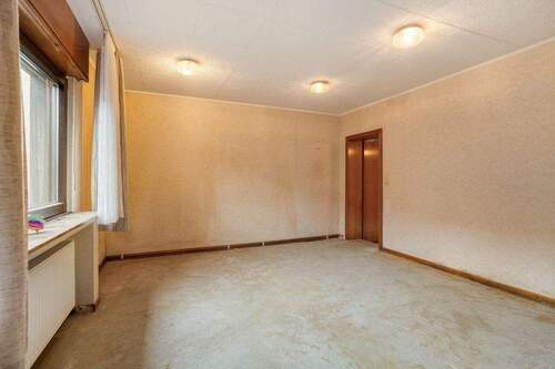 Zimmer Haus b. - 