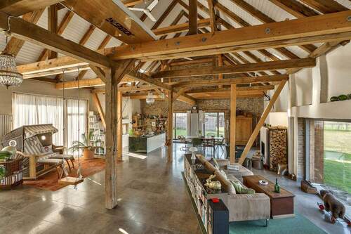 Hauptwohnraum - Bauernhaus, Landhaus mit 245,40 m&sup2; in Vielitzsee OT Seebeck zum Kaufen