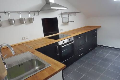 Küche.JPG - Attraktive Dachgeschosswohnung in der Altstadt von Wolfratshausen