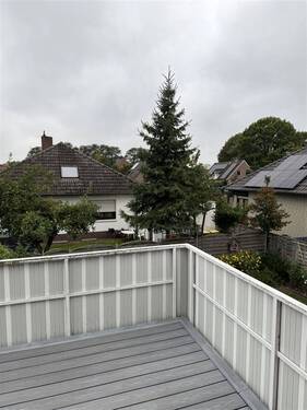 ein großer Balkon - 