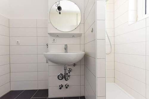 Duschbad mit Anschluss für WM - 