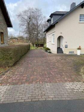 Mittel (5).jpeg - 6 Zimmer Mehrfamilienhaus, Wohnhaus zum Kaufen in Eschfeld