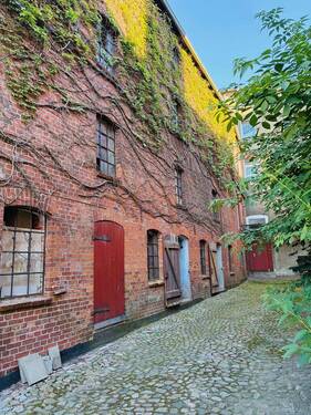 Hinterhaus, Haus 1 - 