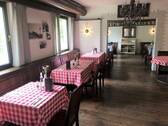 Gastraum-mitte2 - 