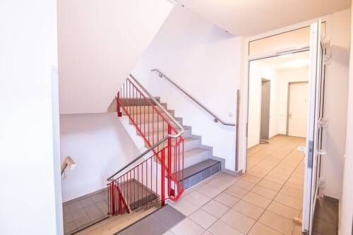 Treppenhaus - 2 Zimmer Etagenwohnung in Hamburg Billstedt