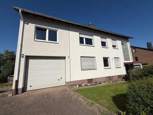 Anscht - 8 Zimmer Mehrfamilienhaus, Wohnhaus zum Kaufen in Fuldabrück