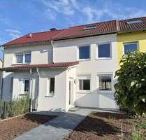 UMFASSEND MODERNISIERT: REIHENHAUS MIT GARTEN UND STELLPLATZ IN ICKERN - Castrop-Rauxel