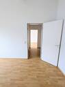 vom Schlafzimmer durch den Flur - 