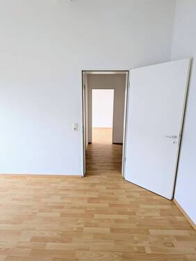 vom Schlafzimmer durch den Flur - 