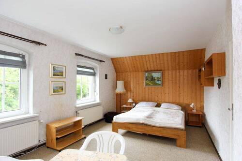 Schlafzimmer 2 OG - 