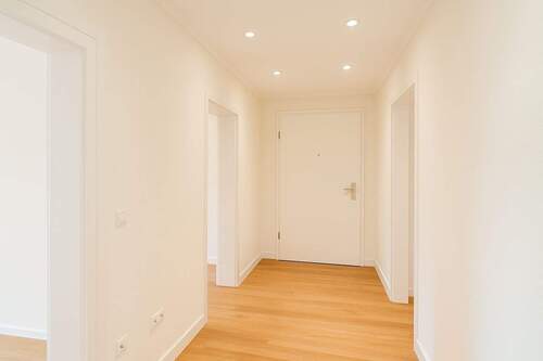 Flur - Beispiel Foto fertig renoviert - 