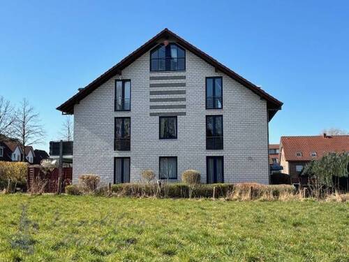 Giebelseite Ost - 3 Zimmer Etagenwohnung in Detmold