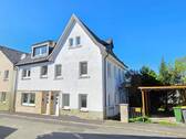 Außenansicht Wohnhaus - 8 Zimmer Doppelhaushälfte zum Kaufen in Rödental