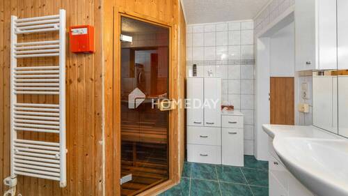 KG Badezimmer 2 - 