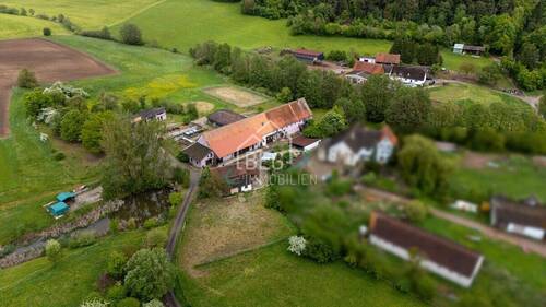 Gesamtübersicht - 1 Zimmer Mehrfamilienhaus, Wohnhaus in Feuchtwangen