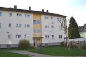 Im Wiesengrund 12 - Ansicht vorne - 2 Zimmer Etagenwohnung in Kassel