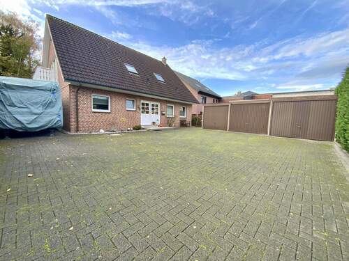 3 Garagen und Parkflächen - 6 Zimmer Mehrfamilienhaus, Wohnhaus zum Kaufen in Werne