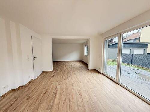 Impression Wohn-/Essbereich - 4 Zimmer Einfamilienhaus zur Miete in Bad Neuenahr-Ahrweiler