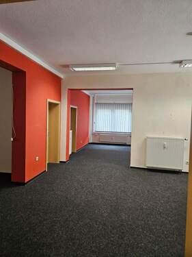 Büroräume Gewerbeeinheit - Mehrfamilienhaus, Wohnhaus mit 203,50 m&sup2; in Oerlinghausen zum Kaufen